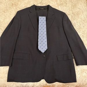 Men’s suit